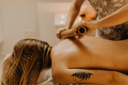 Bambuterapia no SPA Zensation: Massagem Terapêutica